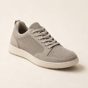 Paso 06 in stone, three-quarter view